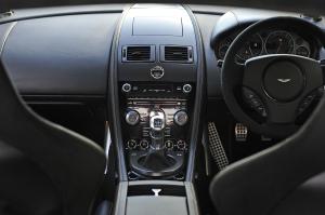 Aston Martin V12 Vantage 2009 года  (UK)
